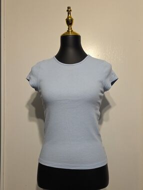 American Eagle Outfitters Light Blue Short Sleeve Crewneck Tee